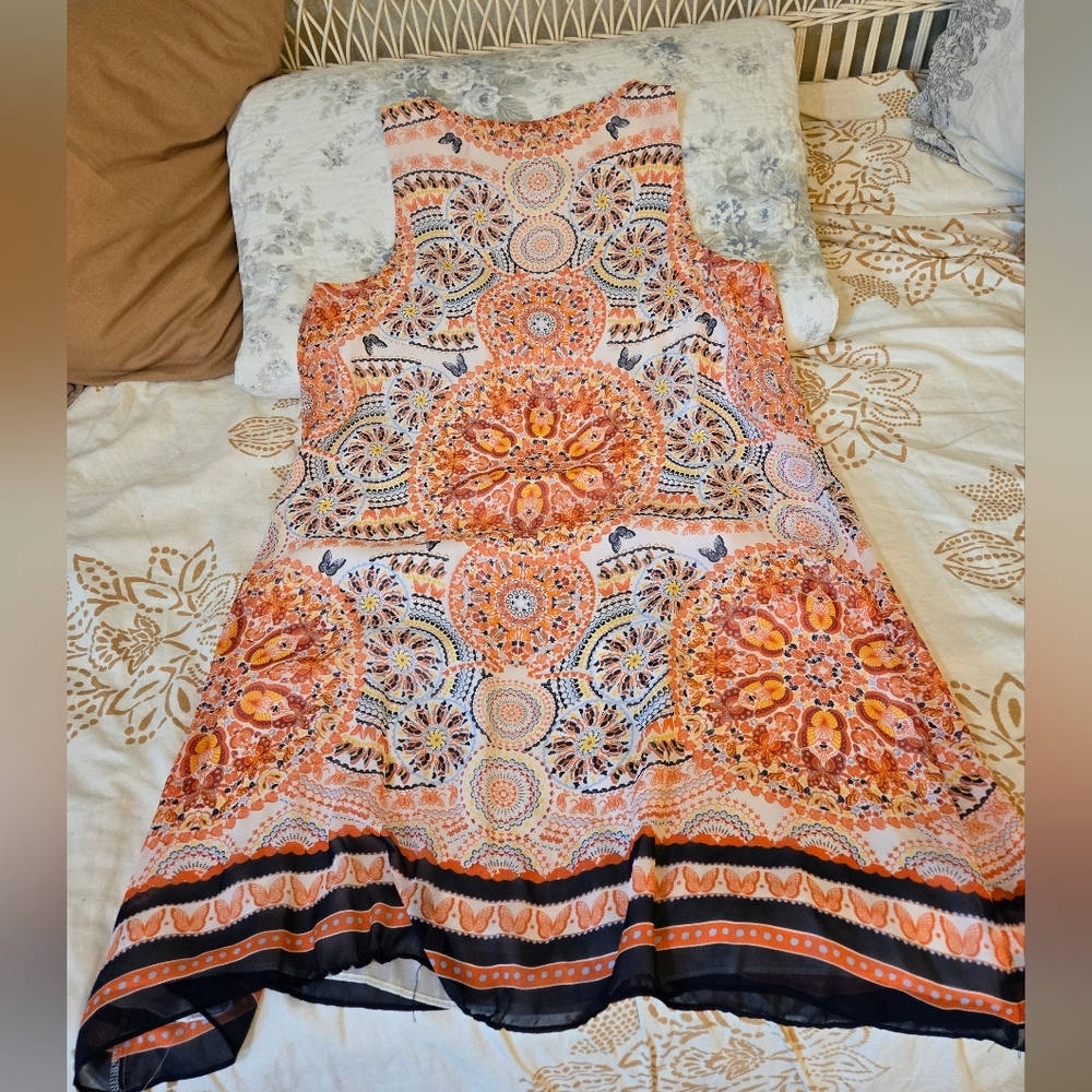 Mandala dress, size medium, sleeveless, super comfy and light